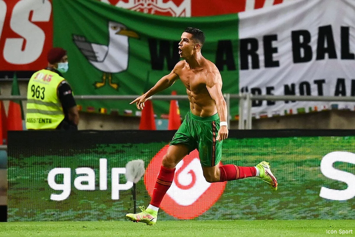 cristiano ronaldo recordman il ne s en remet pas icon 2075211 322861