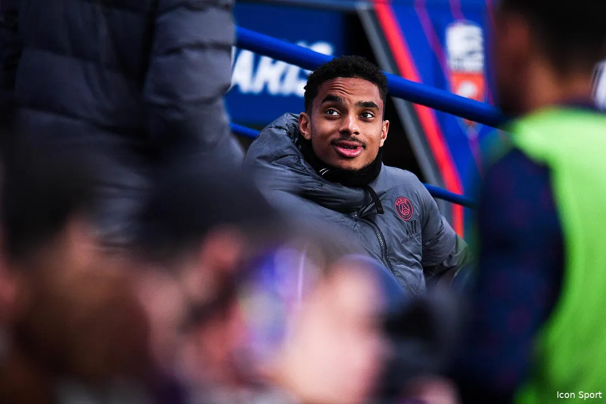 dagba prolonge au psg puis file a strasbourg icon pl5 5217 345017