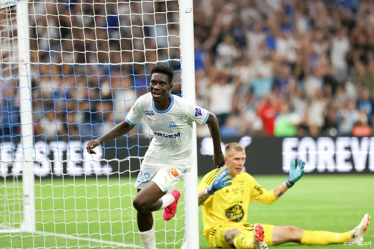 domine mais pas coule l om s en sort contre brest icon fid 0903 364657