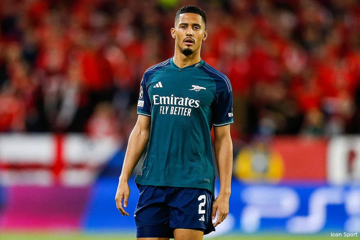 edf saliba victime d une grosse injustice chez les bleus icon ap 231024 798 368118