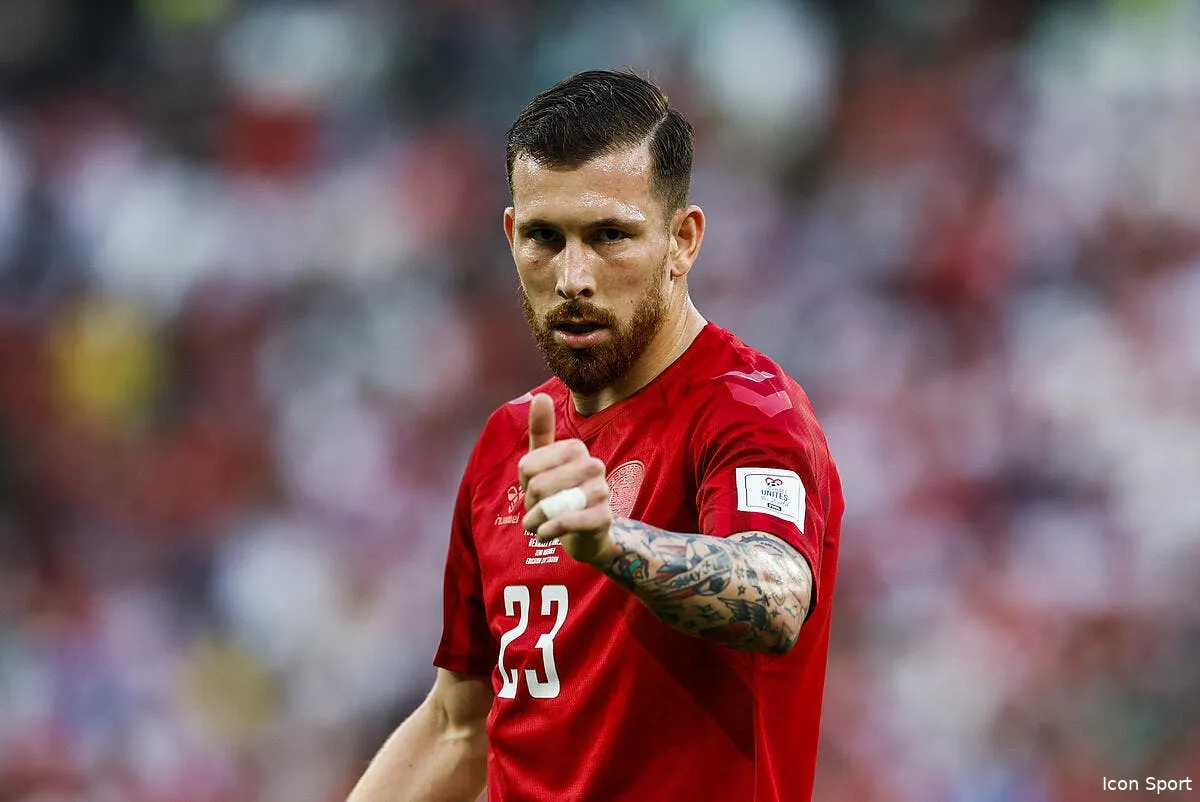 edf vive la france ce danois a les crocs icon 20221122fb k172 353988