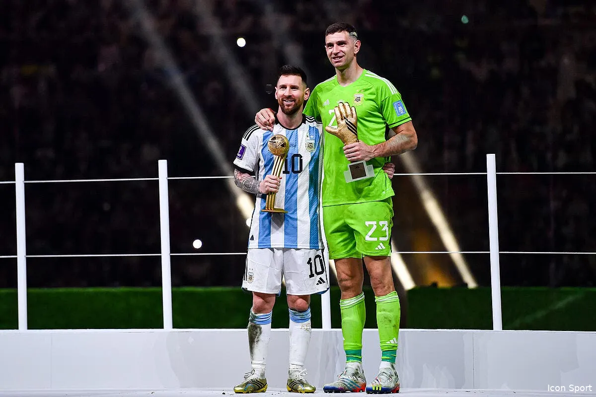 emiliano martinez met la pression sur lionel messi icon bap 181222 93 238 357333