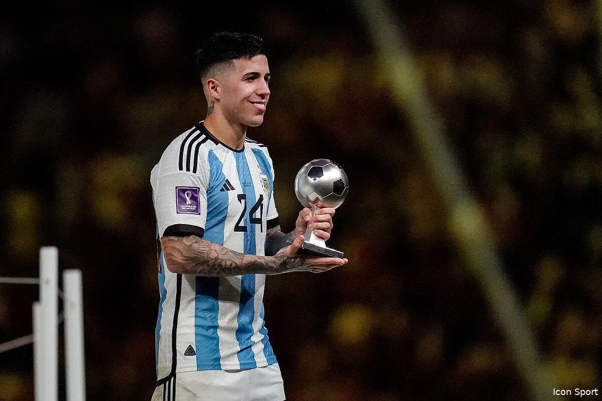 enzo fernandez la pepite de l argentine fait craquer le psg icon 649 argfra20221218 r 308 354865