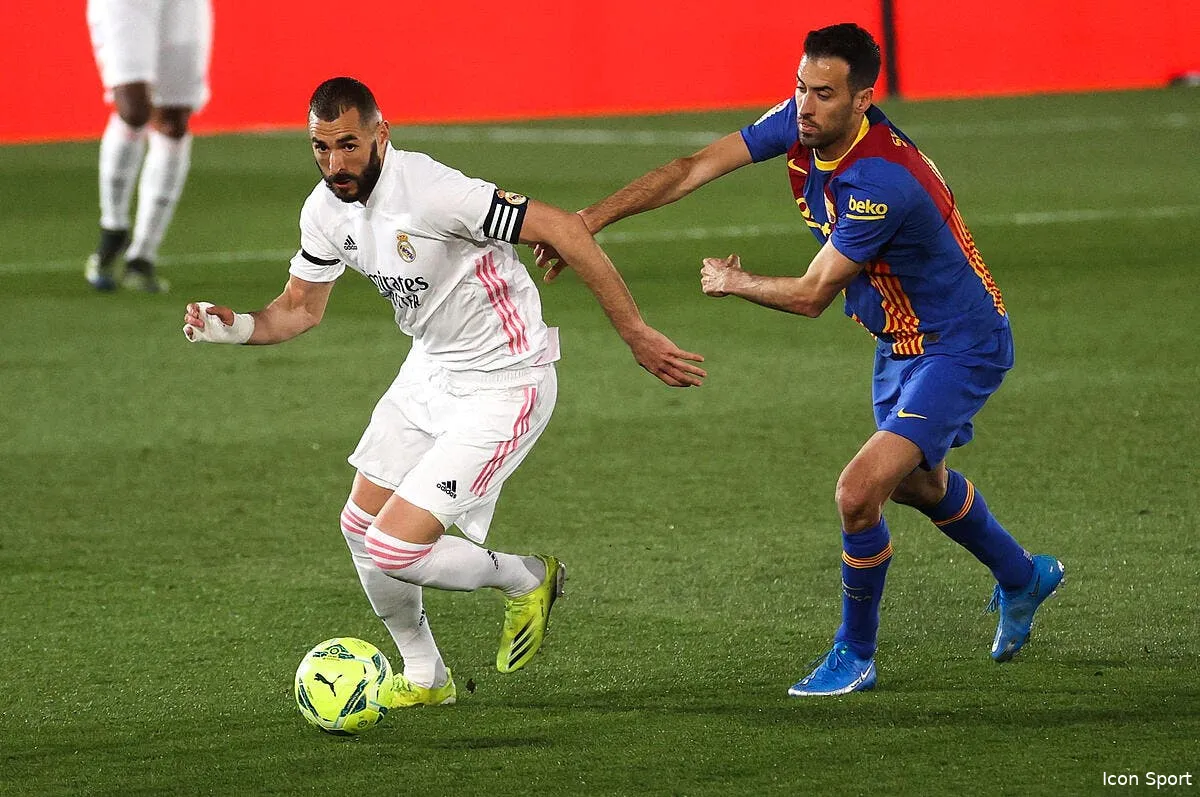 esp benzema au real madrid une prime en or a 2 me icon 761812 003 311397