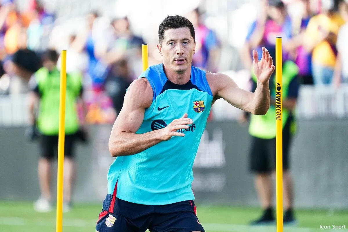esp lewandowski le barca vers la catastrophe icon sipausa 40499391 346587