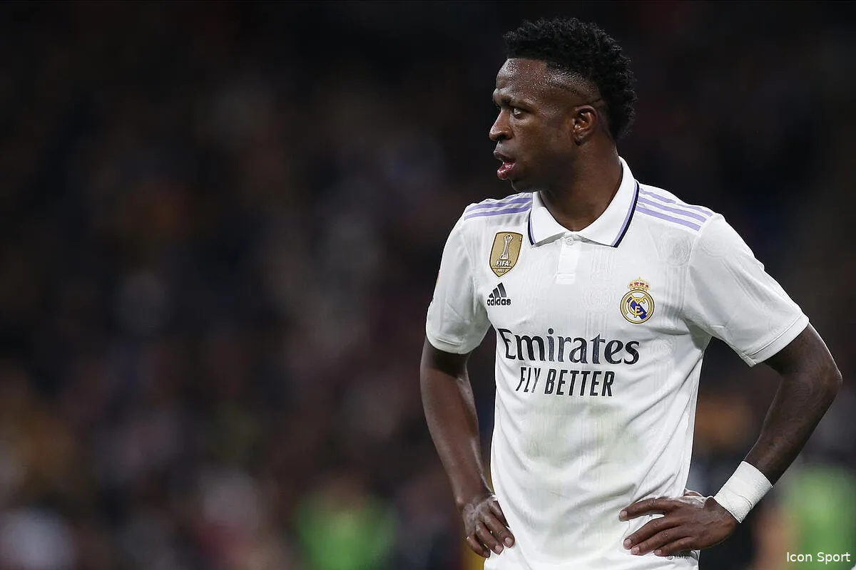 esp vinicius le casse tete gigantesque du real icon ps 230325 1288 357629