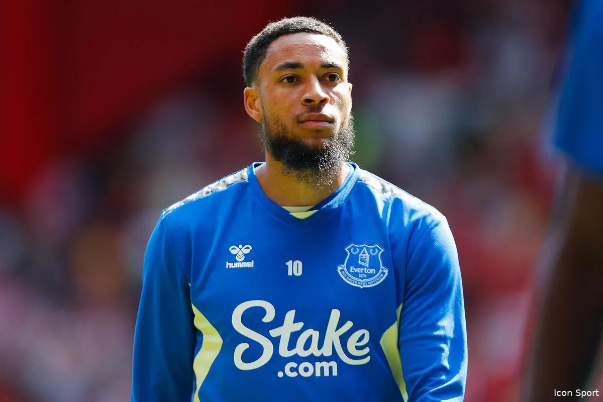 everton bloque le transfert de danjuma a l ol icon ap 12549207 371043