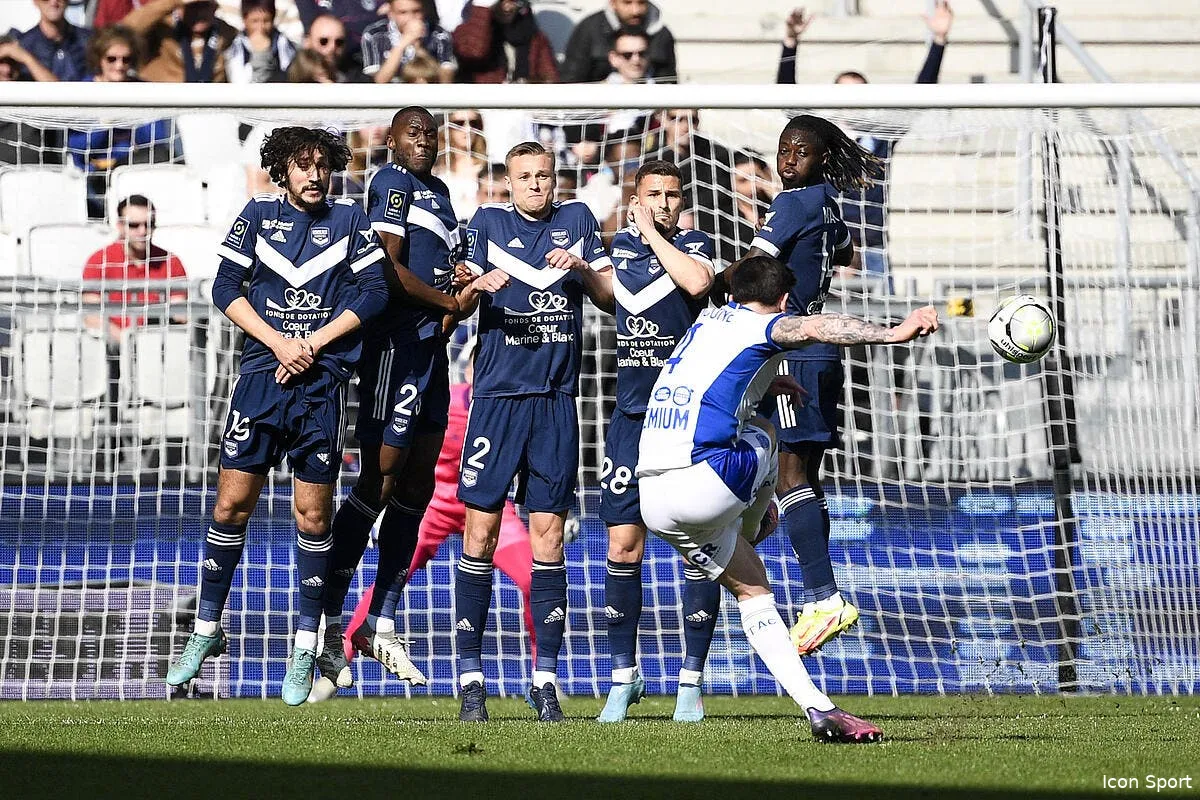 fcgb les ultras s embrouillent avec les joueurs c est la crise icon cas3283 336229