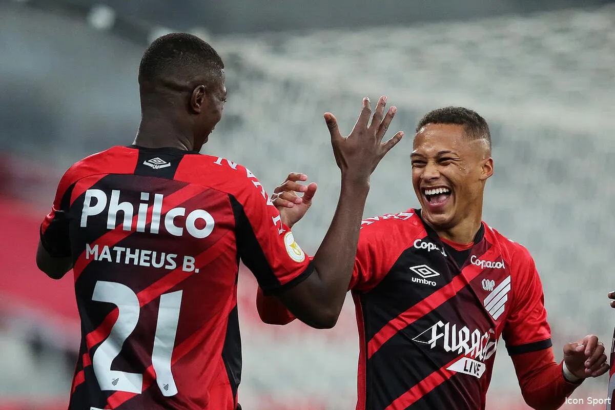 fcgb une jeune bresilien bloque aux portes de bordeaux vitinho 320835