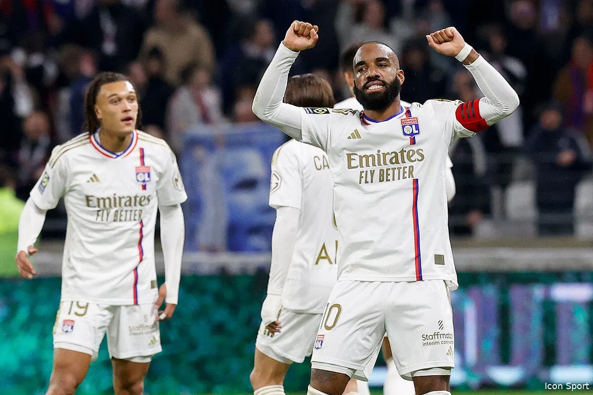 france alexandre lacazette banni son terrible temoignage icon b3 2471 2 1 369287