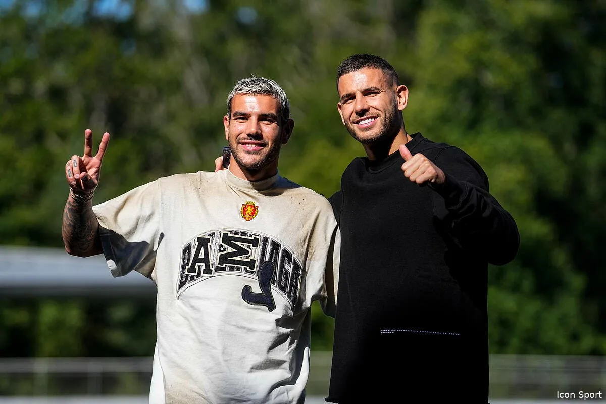 france deschamps stresse pour l un de ses soldats en peril iconsport 178710 0010 373364