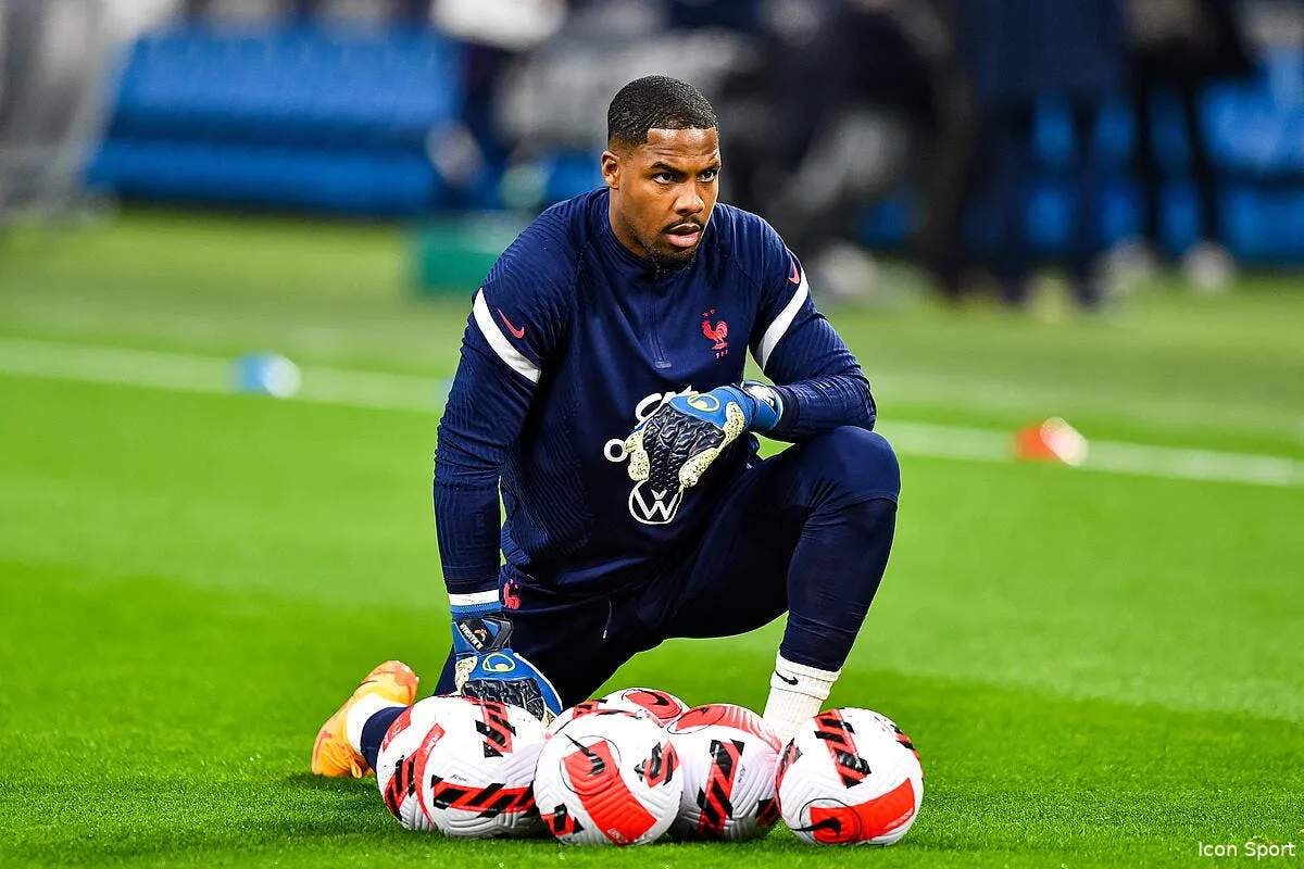 france maignan gardien numero 1 oui pendant 90 minutes icon bap 250322 93 091 337763