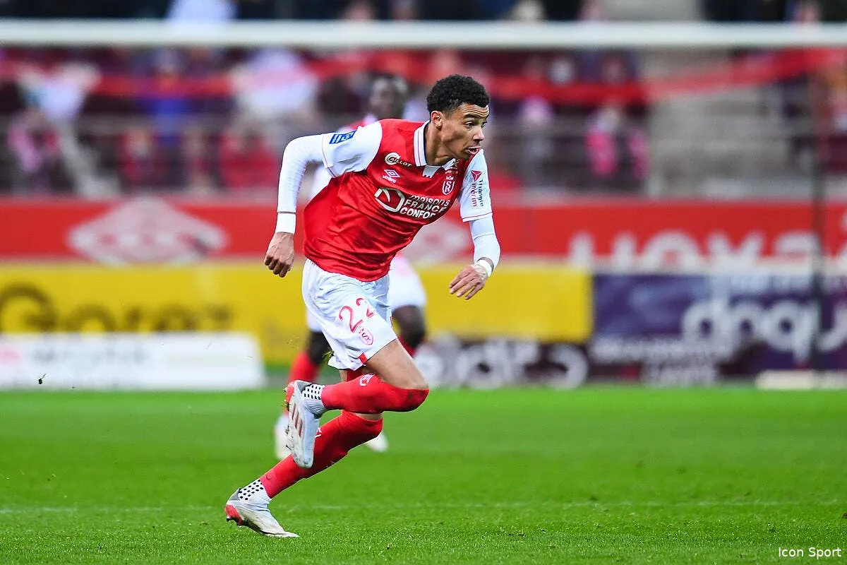 hugo ekitike la recrue surprise a 30 millions du psg icon pl5 2372 332379