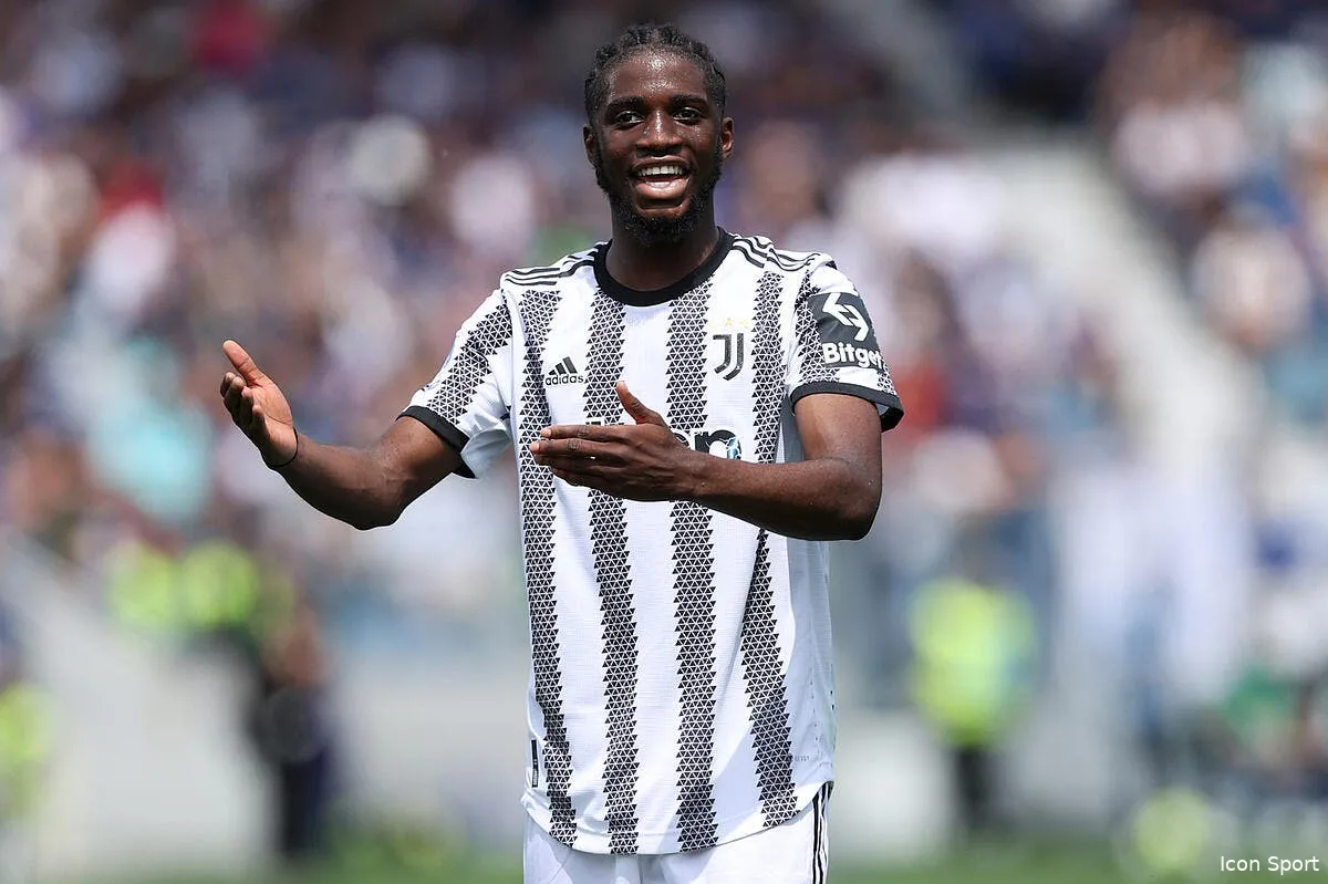 ita la juventus dispose de l atalanta et reprend la deuxieme place icon sipausa 46122721 360112