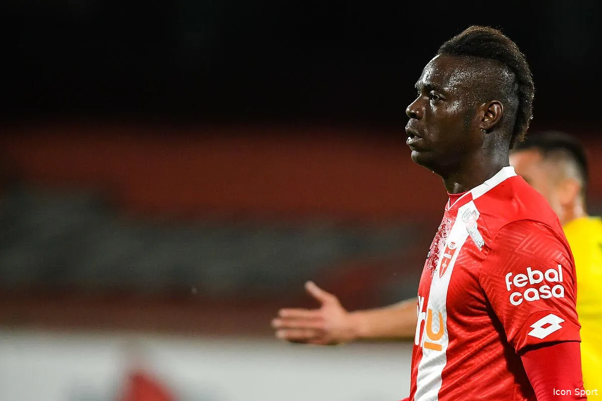 ita mario balotelli active le mode machine avant l euro icon lp 12981296 370345