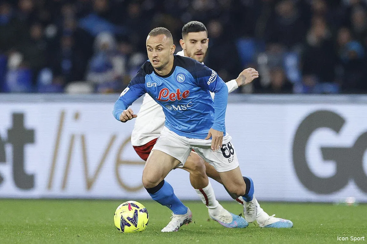 italie naples s envole en tete du classement icon 063 naproma20230129 04 356389