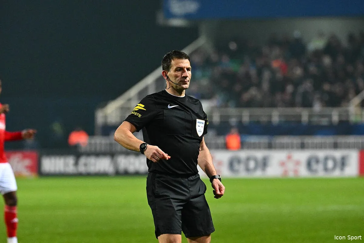 jeremy stinat attend l om de pied ferme iconsport 251376 0061 389024