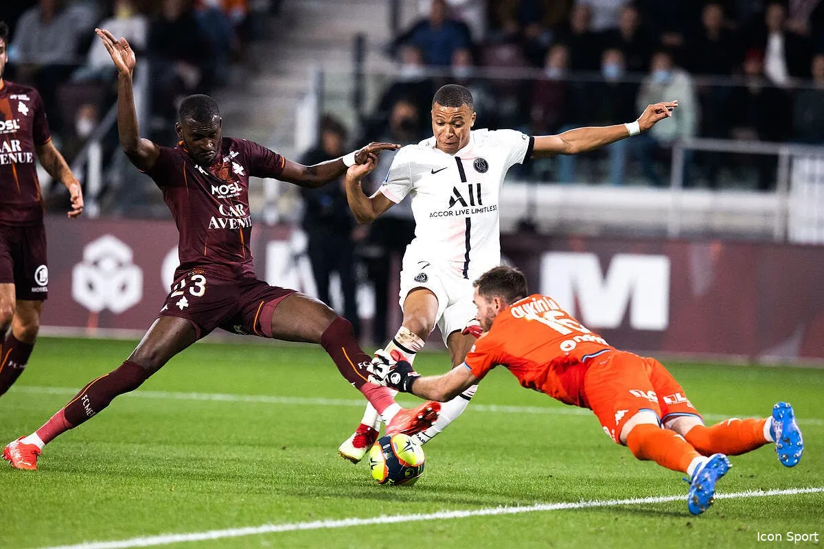 jerome rothen pousse mbappe dans son delire icon 781336 017 324363