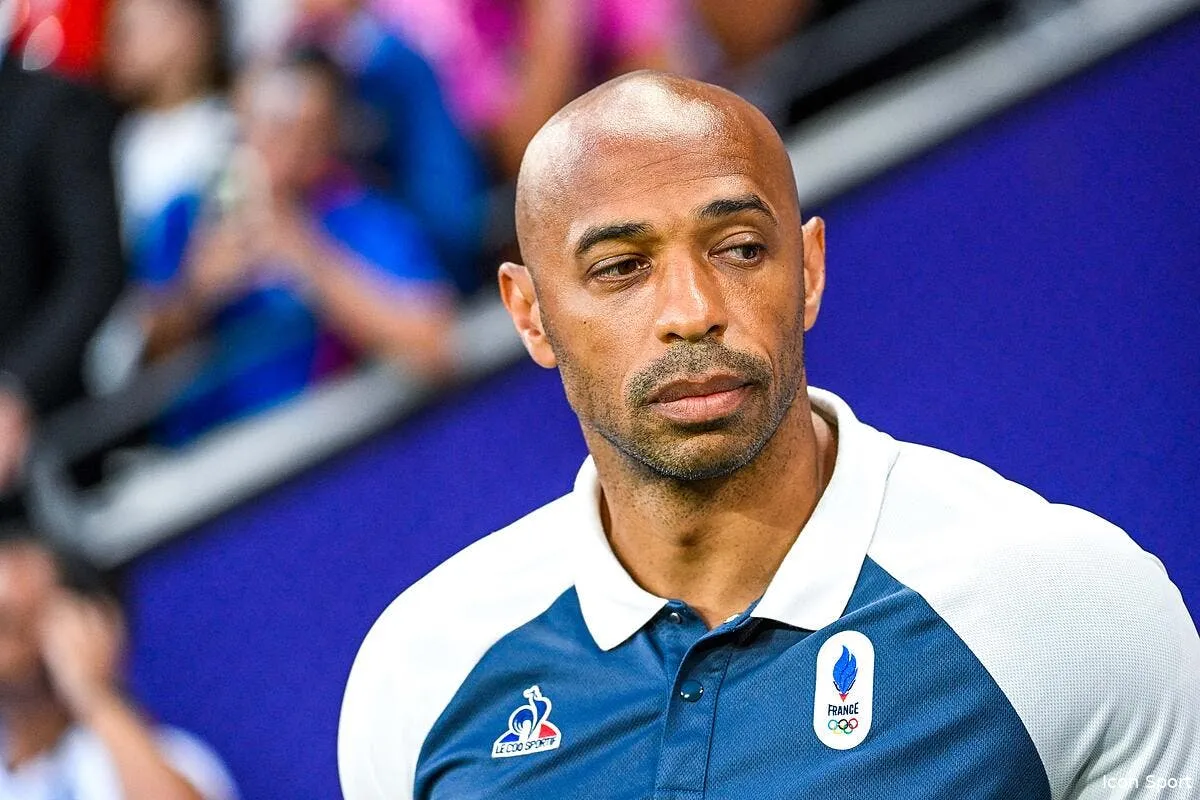 jo 2024 thierry henry distribue des gifles iconsport 235231 0050 379026