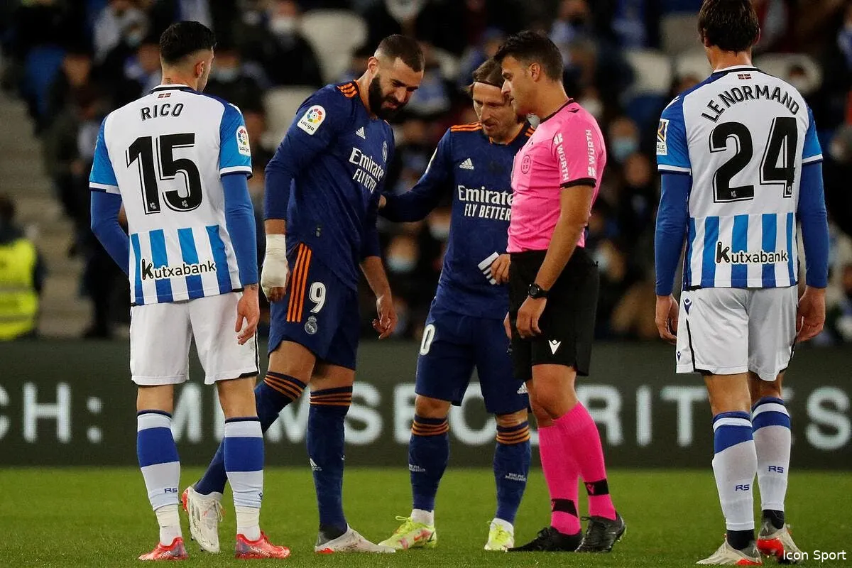 karim benzema sort blesse face a la real sociedad icon 010566 0006 329511