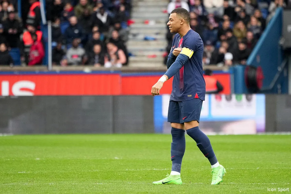 kylian mbappe paria du psg le parc des princes a tranche iconsport 196615 0123 373018