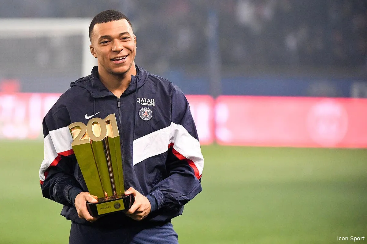 kylian mbappe une phrase mystere et c est le feu icon ab1 8747 357731