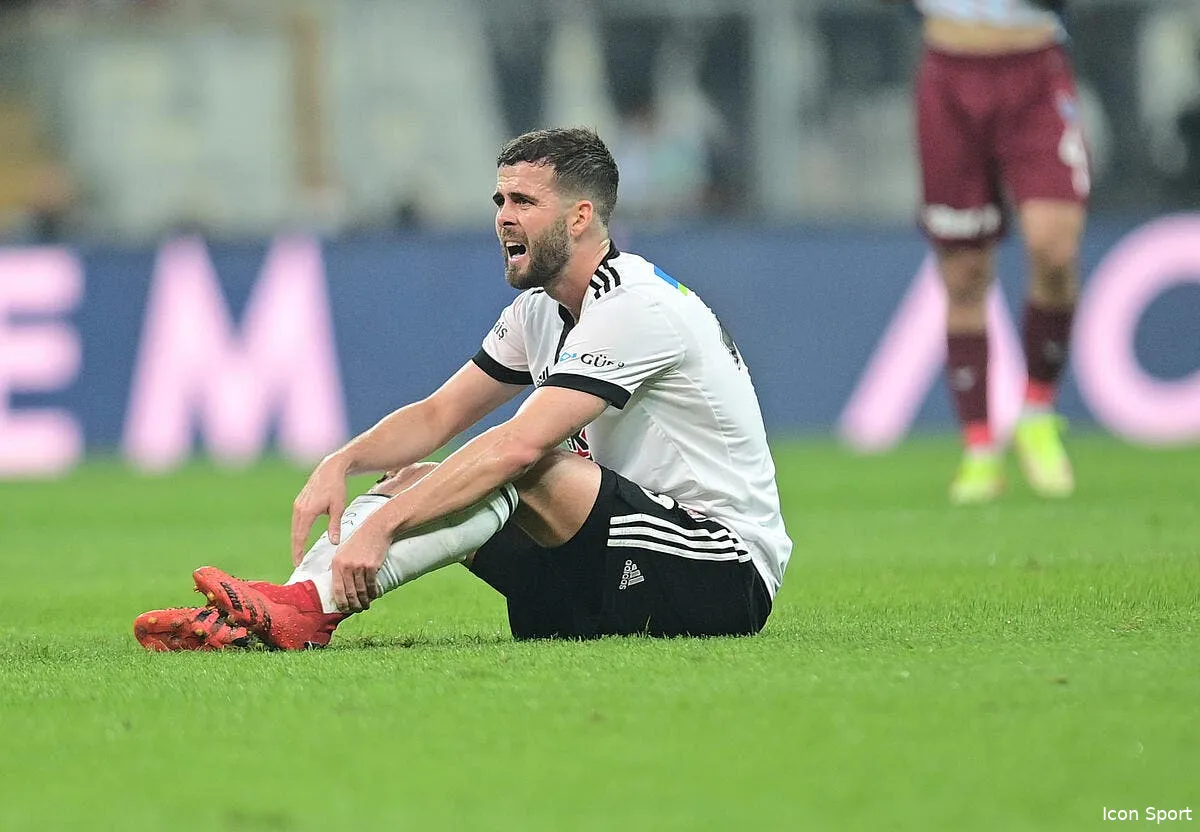 l affaire de la chicha miralem pjanic prend la parole icon 002635 0294 328303