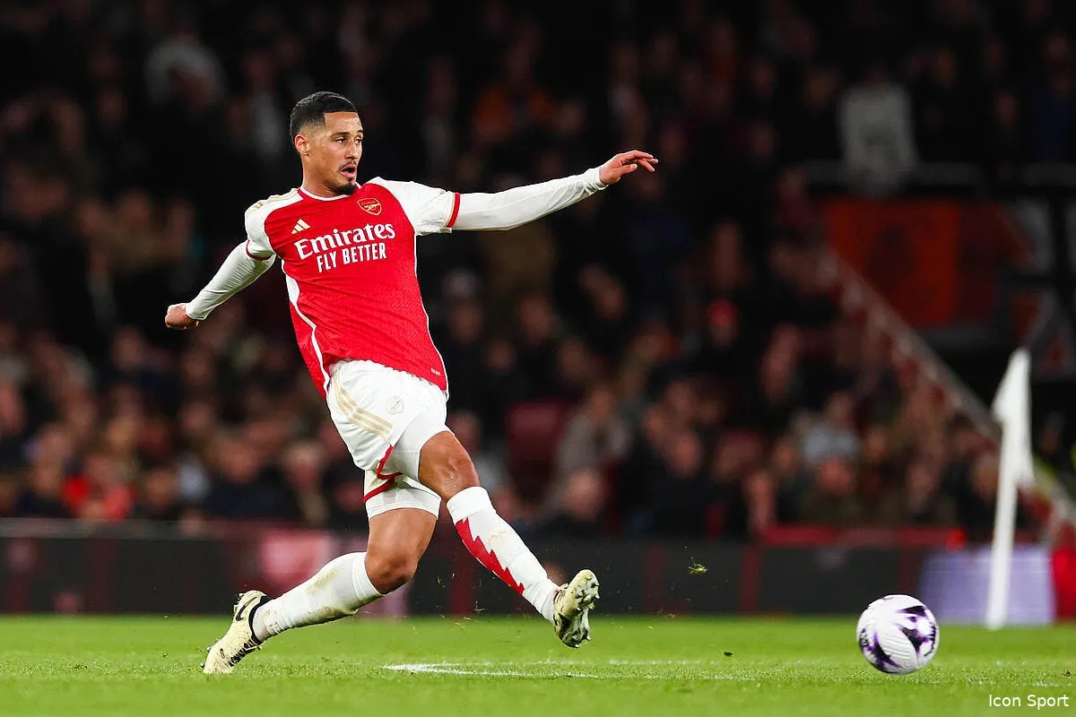 l angleterre secoue didier deschamps il doit etre titulaire a l euro iconsport 205517 0084 374272