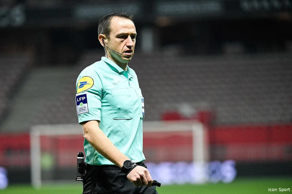 l arbitre de monaco ol connu ca jase a lyon icon 022721 0175 333915