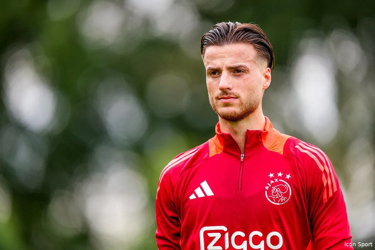 l asse a trouve un colossal remplacant pour larsonneur iconsport 232726 0021 387211