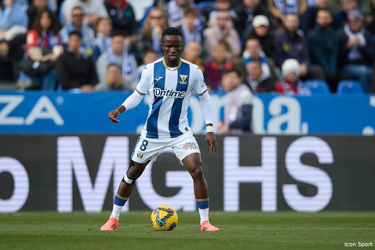 l asse negocie pour s offrir un international guineen iconsport 246660 0056 387421