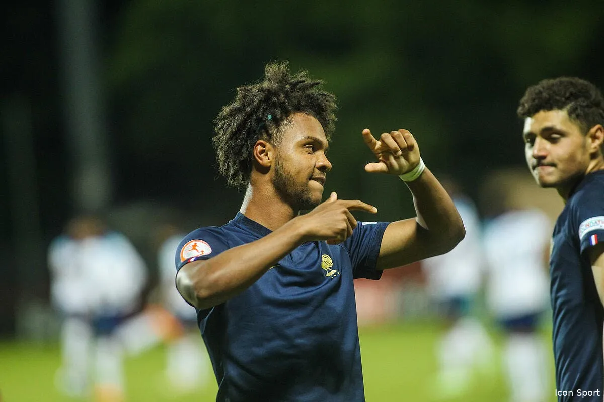 l equipe de france u17 debute le mondial en fanfare icon dscl0681 367869