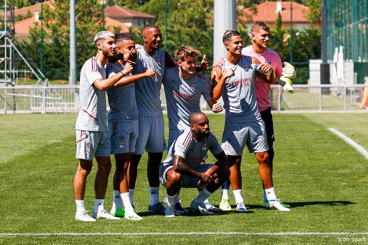 l ol a demenage son identite est restee a tola vologe icon 25i8868 2 353601