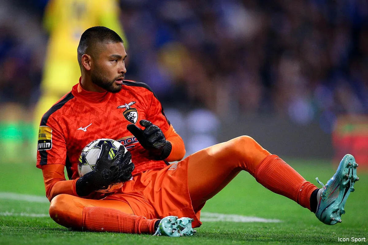 l ol faut une offre surprise sur un gardien japonais icon 645 fcppsc20230402 0029 361115