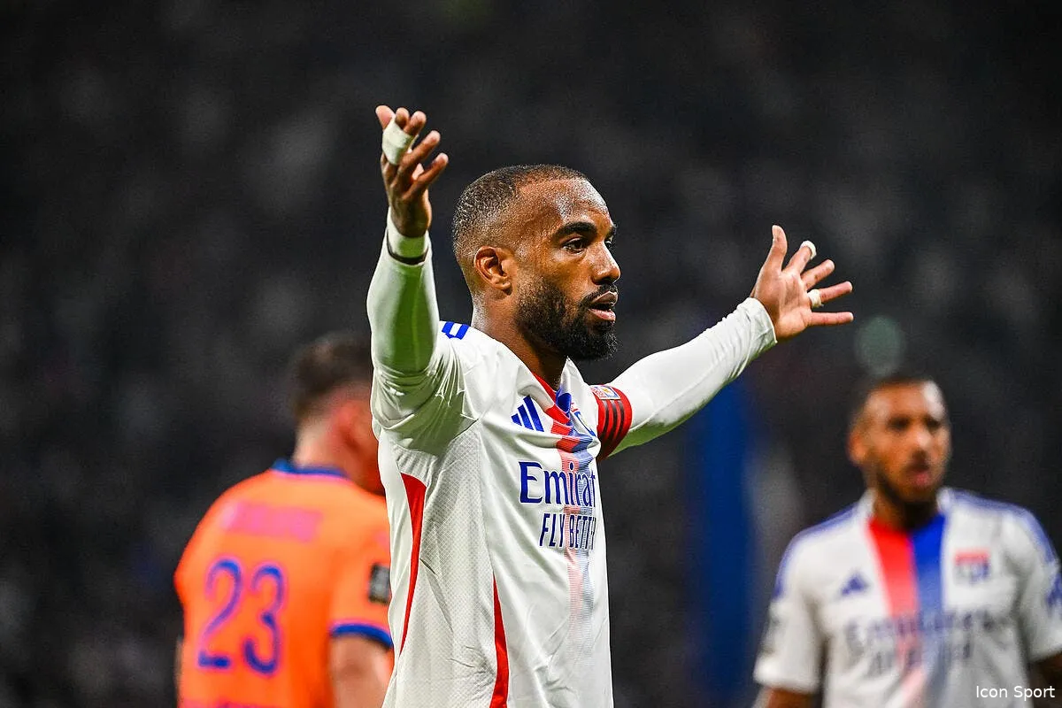 l ol ne devait pas etre en c3 l aveu de lacazette iconsport 239994 0443 381641