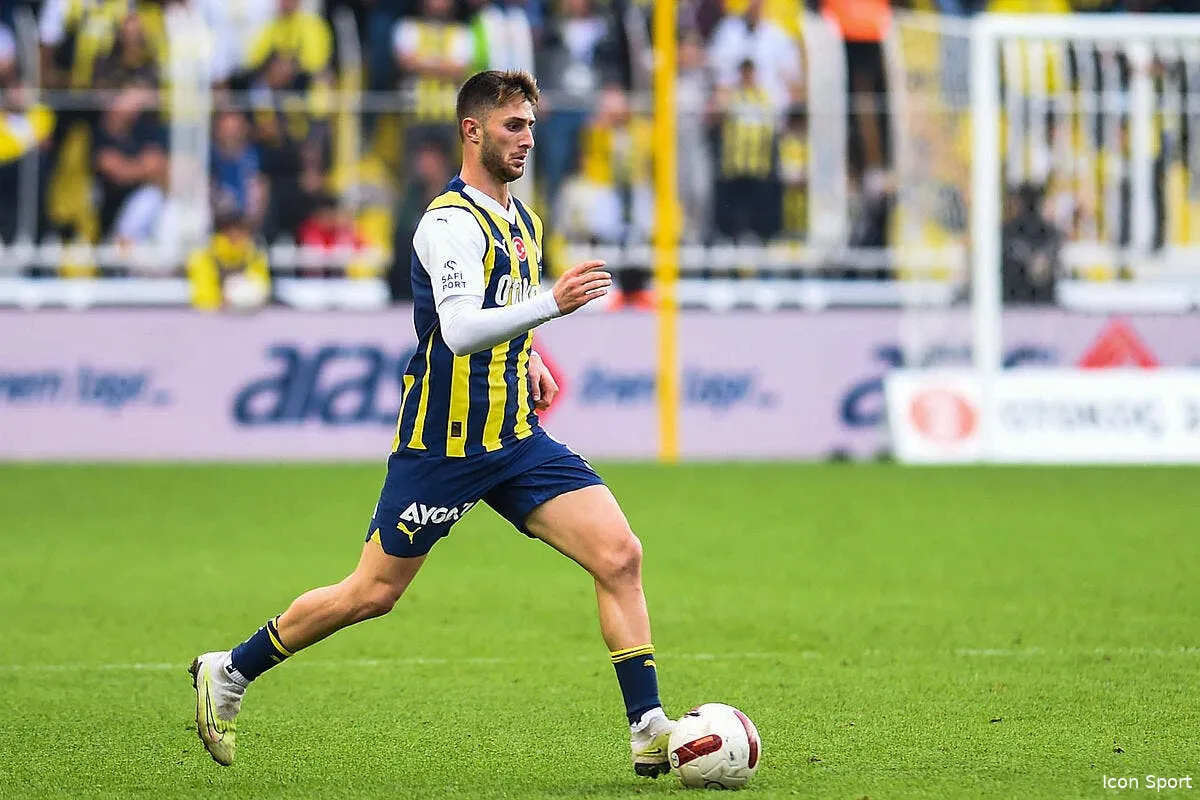 l ol proche du but pour yuksek l om s en mele icon fenerbahce rize 011023 244 370831