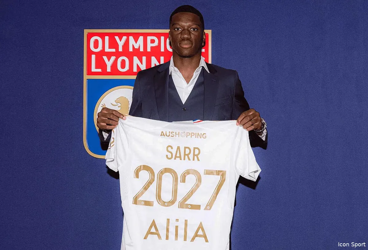 l ol prolonge un jeune defenseur lub 7666 f6cce26b3f 364776
