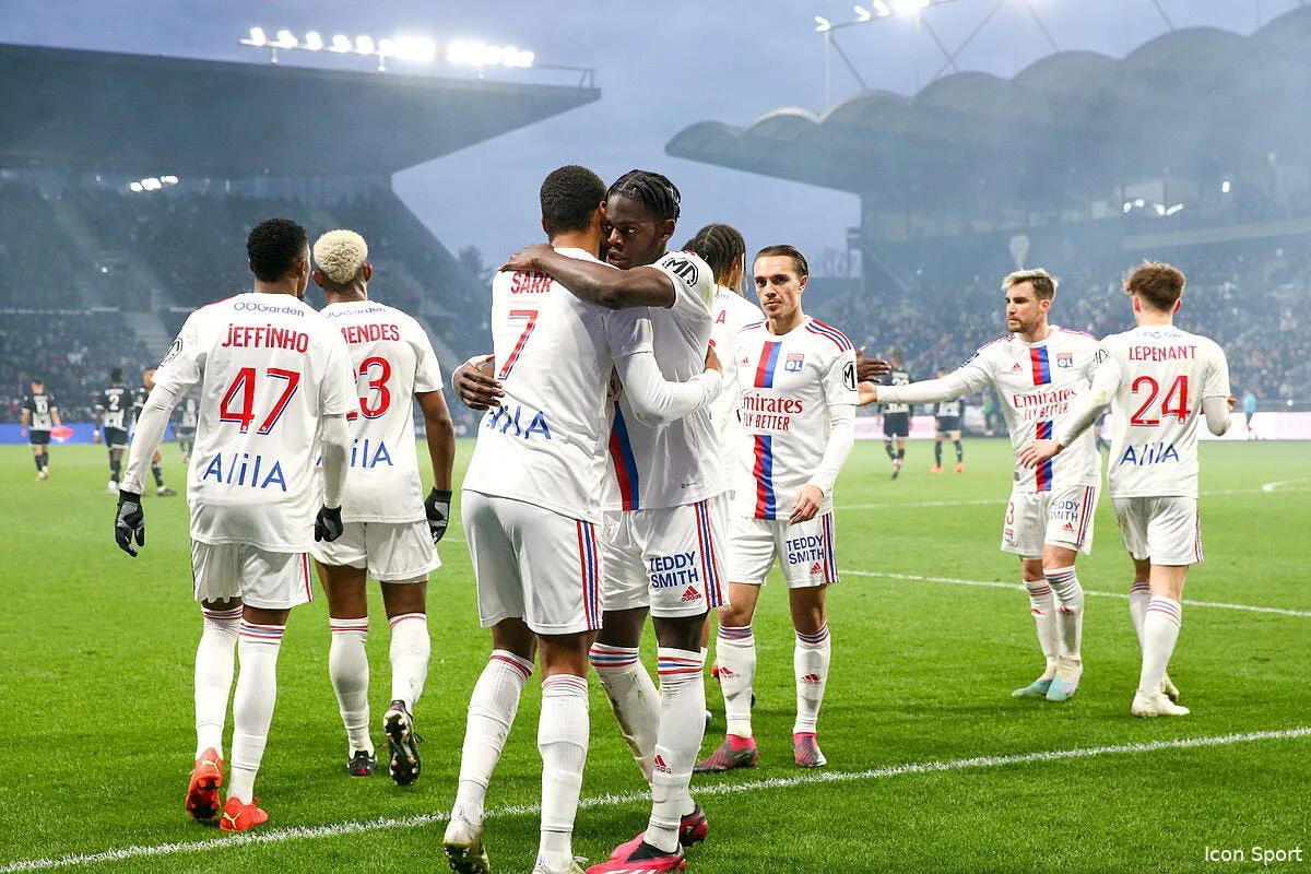 l ol recoit une mission sur mesure pour sauver le club icon glg 6439 357524