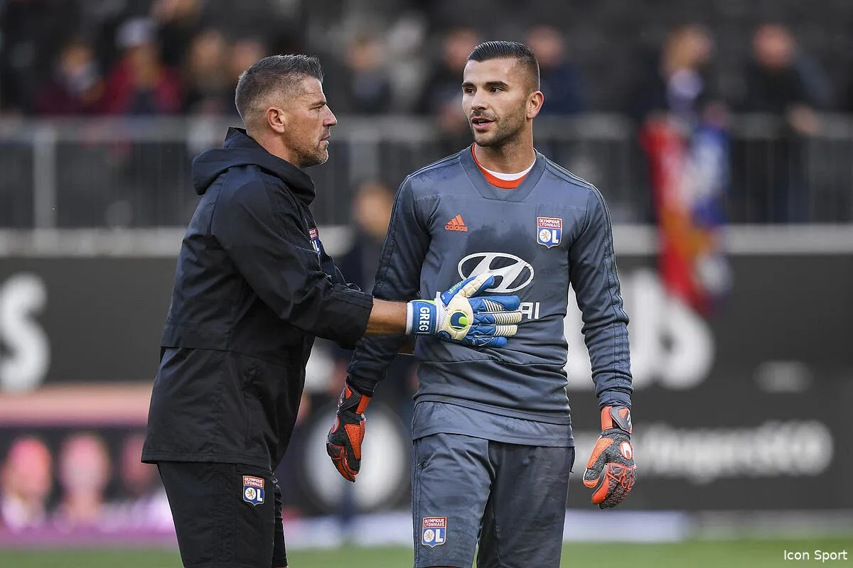 l ol snobe totalement lopes coupet est ecoeure iconsport 112311 0144 384158