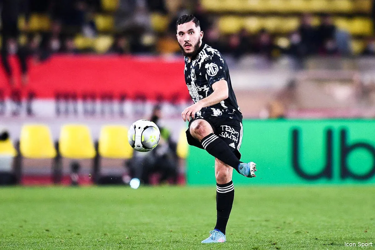 l ol trop grand pour lui cherki mis dehors par puydebois icon pl5 1530 343529