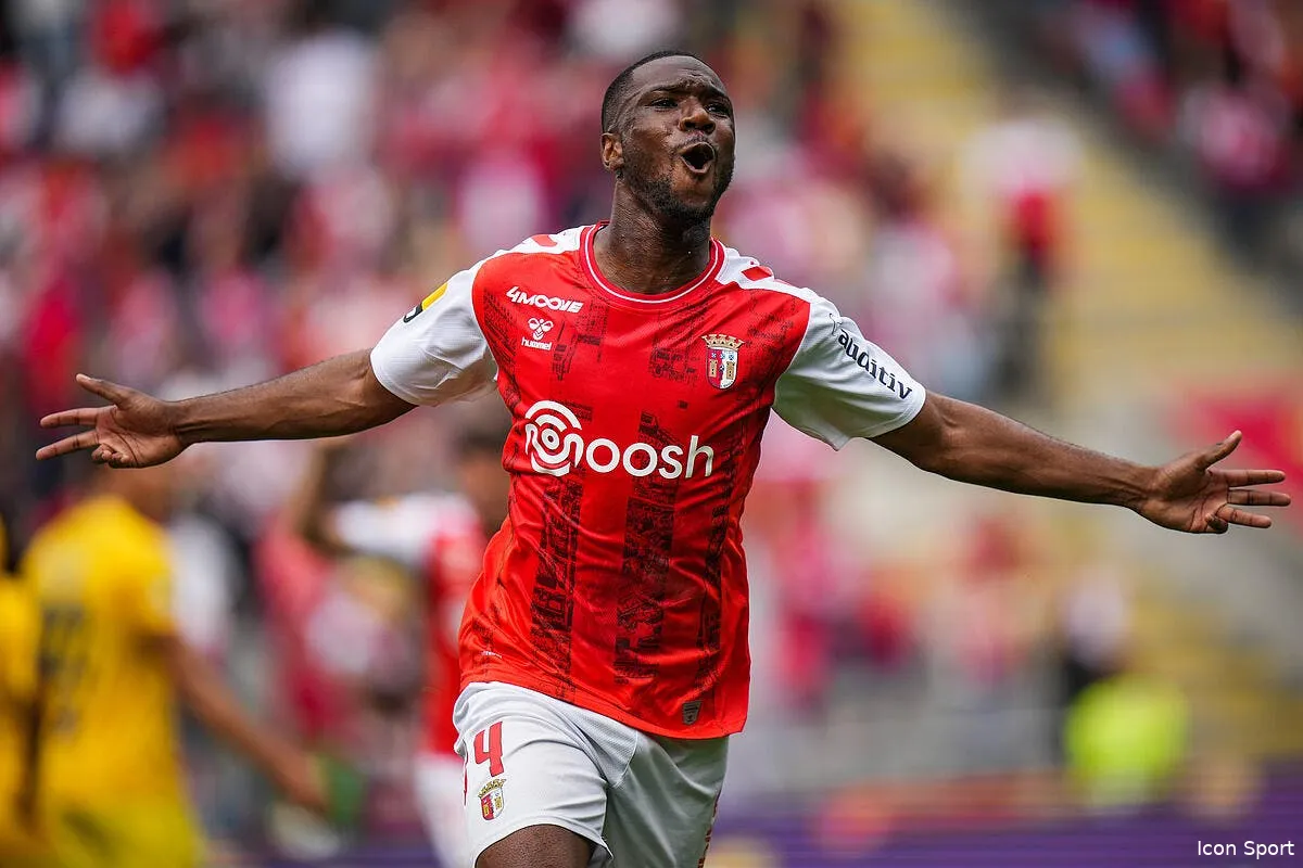 l ol trouve le taulier de sa defense au portugal pour 15 me iconsport 173806 0010 377095