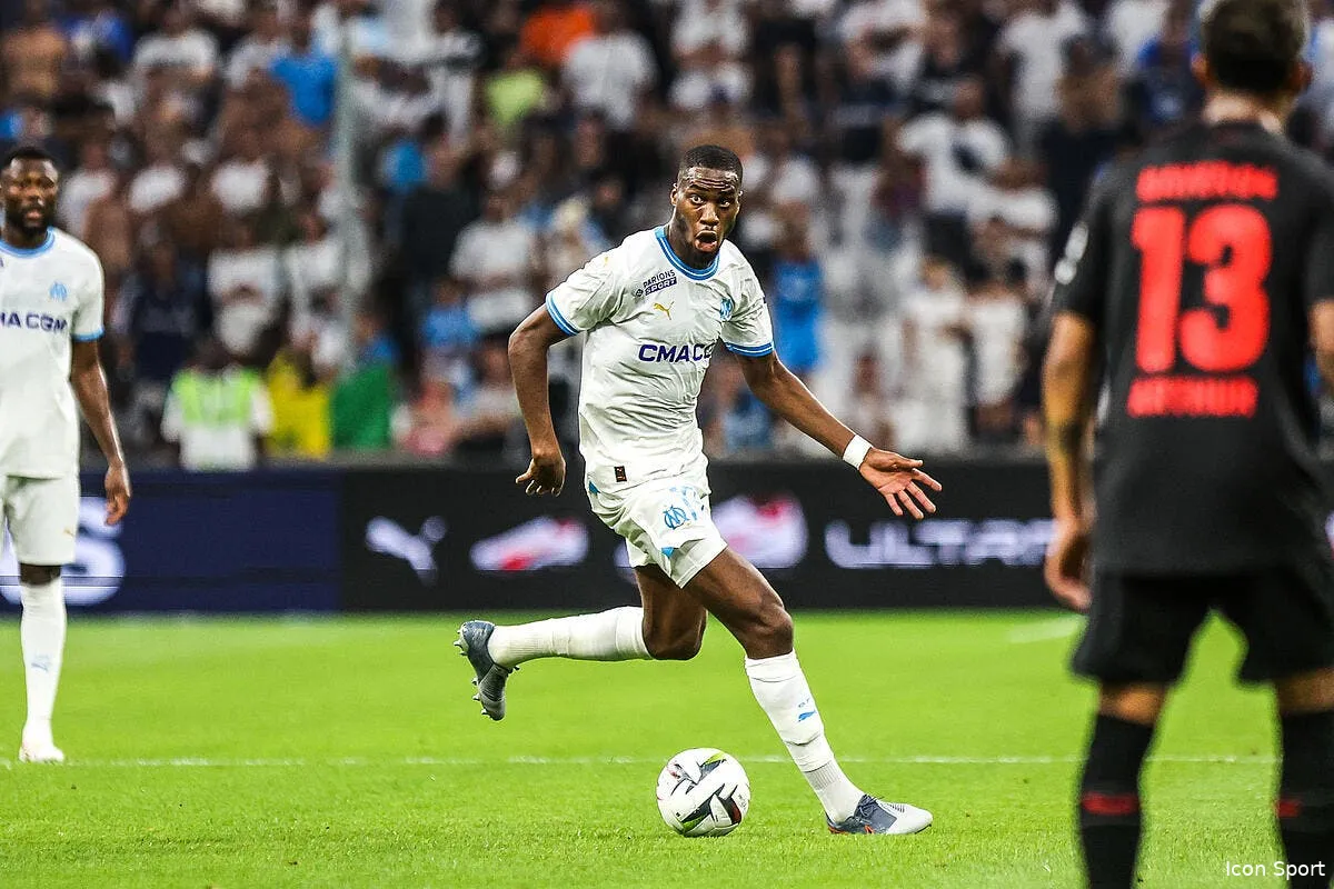 l om au complet contre le panathinaikos icon fid 9786 363819