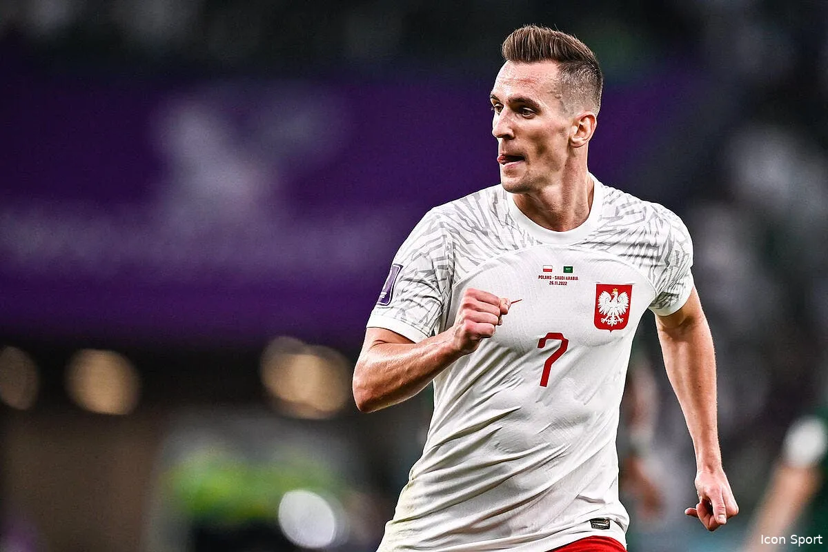 l om aura son cheque longoria remercie milik icon lp 20329300 354074