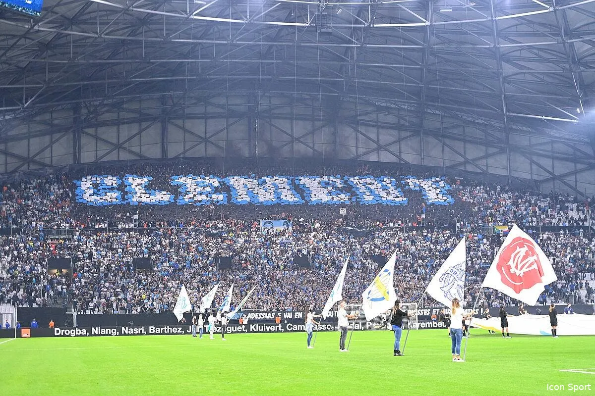 l om de mccourt a vendre deux revelations fracassantes icon adi 1020 325697