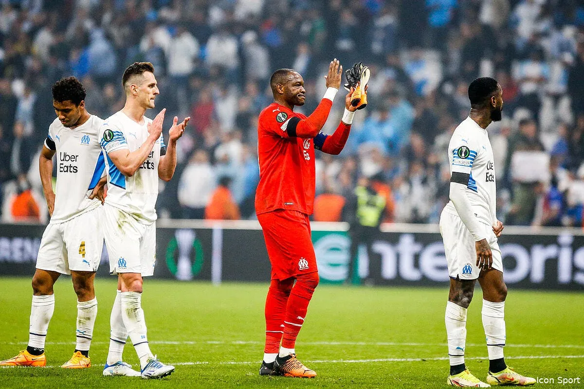 l om dindon de la farce l inquietude grandit icon d1r2963 340663