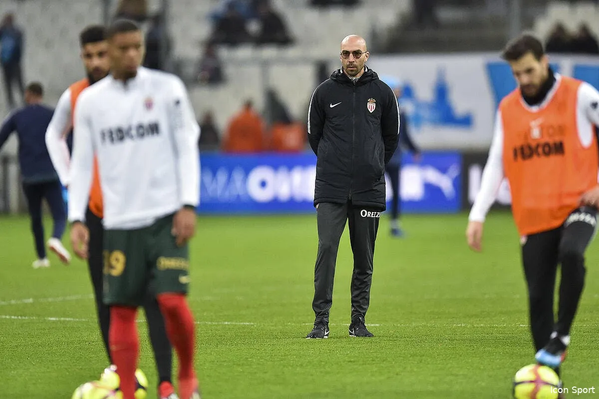 l om fait signer bob tahri iconsport 114495 0125 384950