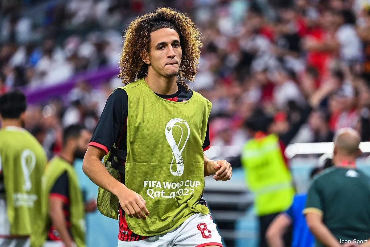 l om fond pour la pepite tunisienne de man united icon dib 301122 10 119 355263