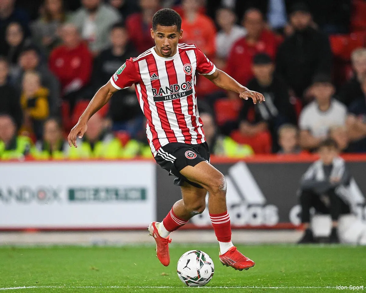 l om recrute une star walid acherchour s enflamme icon sipausa 35173513 363469