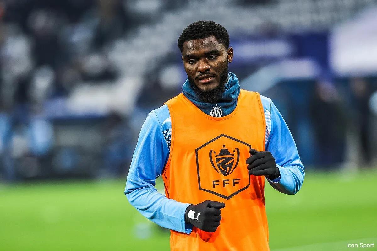 l om s en debarrasse la juve profite du cadeau iconsport 249412 0336 387071