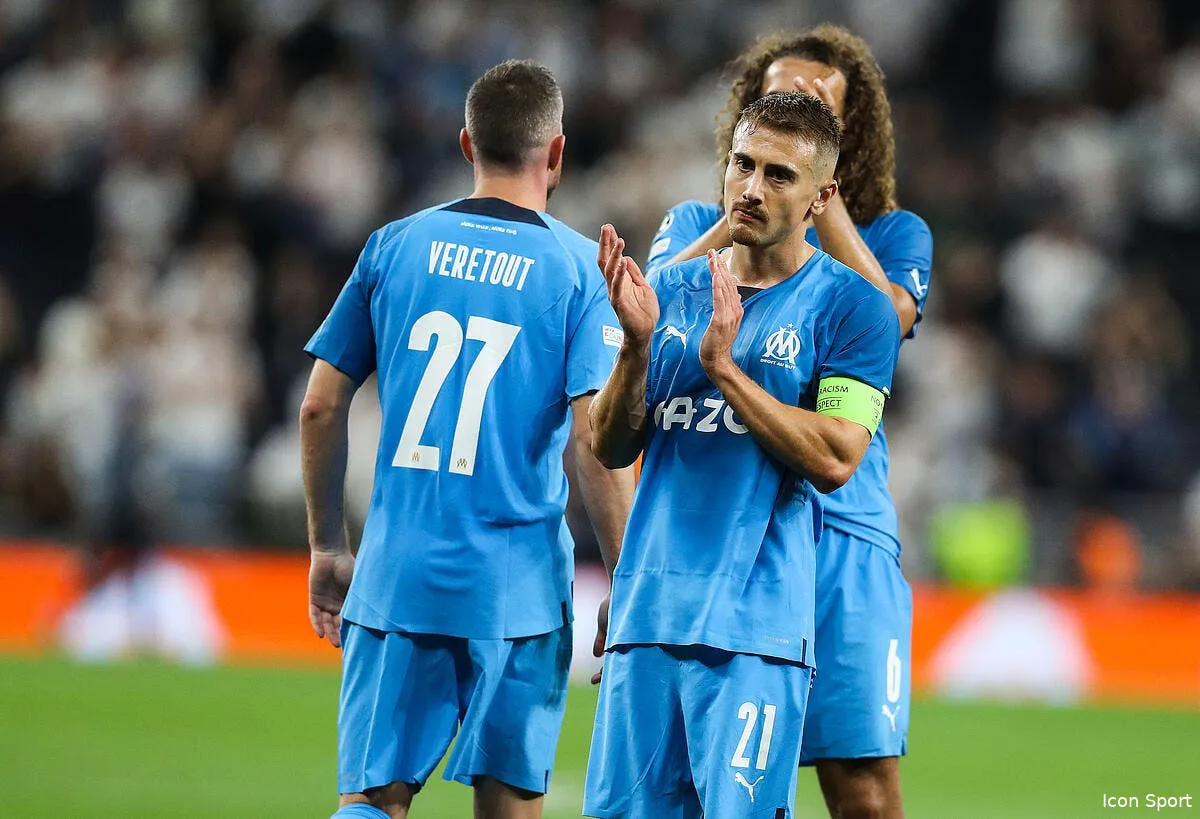 l om sur le podium de la honte en c1 rongier 14 350661